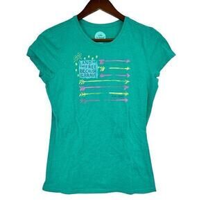 Life is Good green Land of the Free Because of the Brave fitted t-shirt sz small
